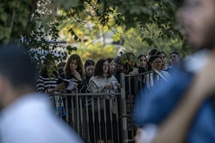 İsrail’de Askerlik Karşıtı Büyük Gösteri Batı Kudüs’te Gerçekleşti 16 İsrail’de Askerlik Karşıtı Büyük Gösteri Batı Kudüs’te Gerçekleşti