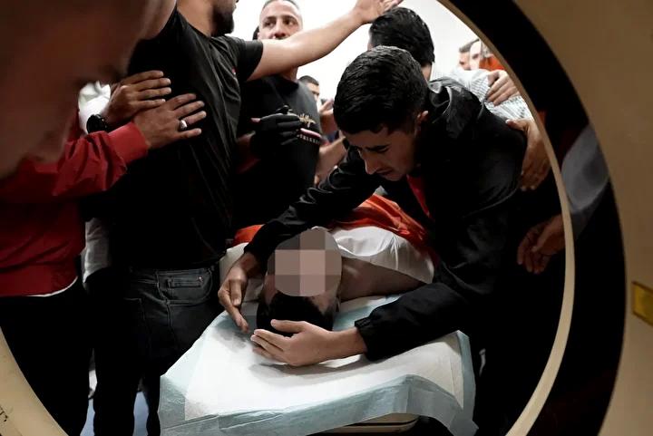 İsrail'in İşgal Harekatında Bir Filistinli Sivil Hayatını Kaybetti