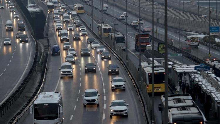 İstanbul Trafik Durumu ve Güncel Yol Koşulları - 9 Ekim 2025 Perşembe