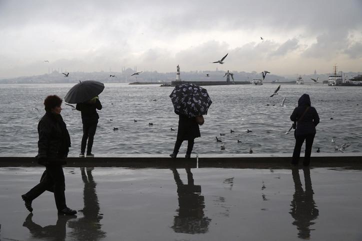 İstanbul'da 24 Ekim Öğrenci ve Okul Güvenliği İçin Son Dakika Tatil Kararı
