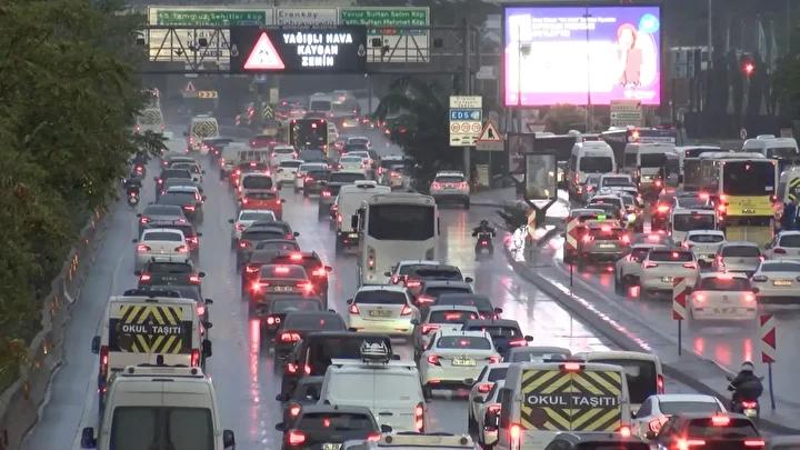 İstanbul'da Sabah Trafik ve Hava Koşulları Güncel Durumu