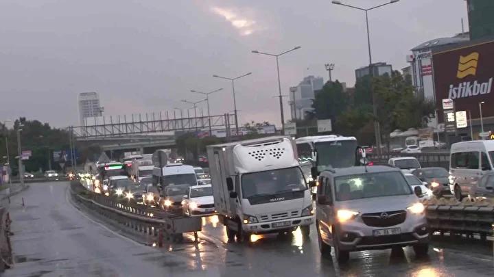 İstanbul'da Sabah Yağışları ve Trafik Durumu Güncellemesi