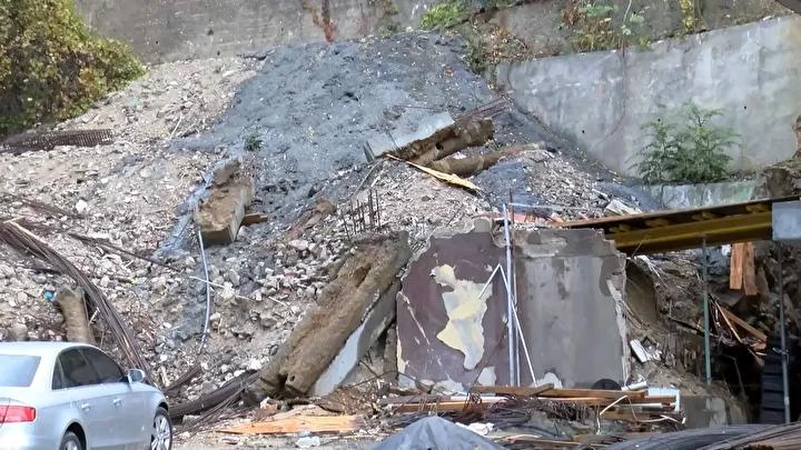 İstanbul'da Sağanak Yağışın Yolda Yol Açtığı Tehlikeler ve Olaylar 6 İstanbul'da Sağanak Yağışın Yolda Yol Açtığı Tehlikeler ve Olaylar