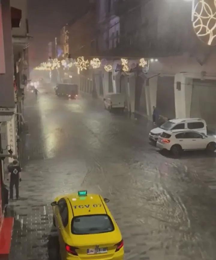 İstanbul’da Şiddetli Sağanak ve Olası Etkileri Hakkında Güncel Bilgilendirme 1 İstanbul’da Şiddetli Sağanak ve Olası Etkileri Hakkında Güncel Bilgilendirme