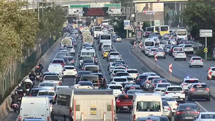 İstanbul'da Trafik Durumu ve Güncel Yoğunluk Güncellemesi 2 İstanbul'da Sabah Saatlerinden İtibaren Trafik Yoğunluğu Artışta