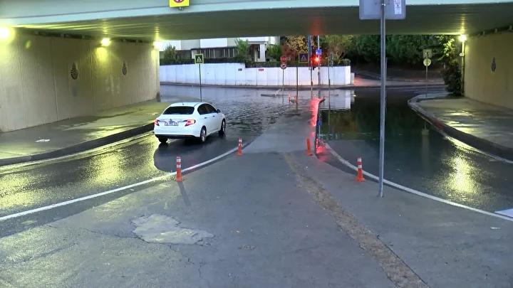 İstanbul'da Yağmur Yağışları ve Yol Durumu Güncellemesi 3 İstanbul'da Yağmur Yağışları ve Yol Durumu Güncellemesi