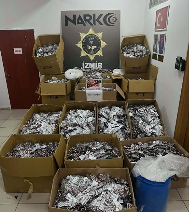 İzmir’de Narkotik Operasyonlarıyla Uyuşturucu Satışına Ağır Darbe