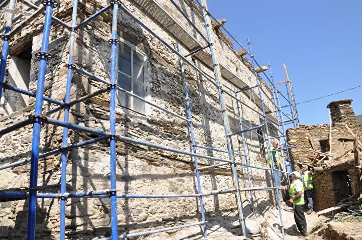 İzmir'de Tarihi Camii Restorasyonu ve Efeler Yolu Projesi Güncel Gelişmeleri