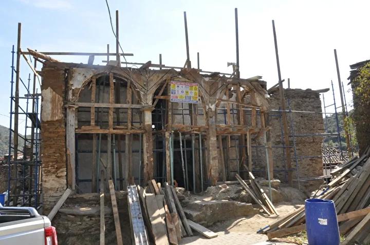 İzmir'de Tarihi Camii Restorasyonu ve Efeler Yolu Projesi Güncel Gelişmeleri
