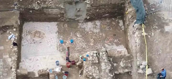 Arkeolojik Çalışmalar ve Mozaiklerin Önemi