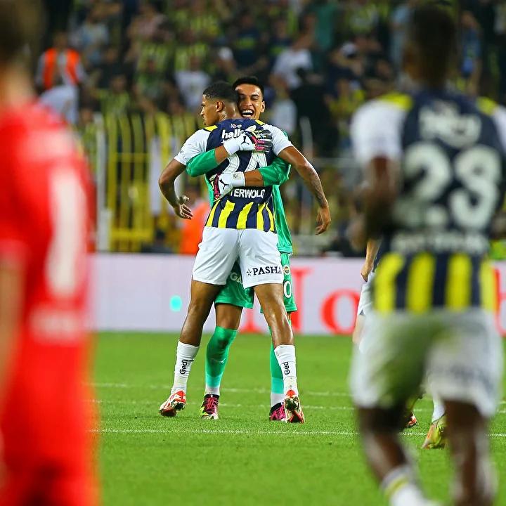 Jayden Oosterwolde'nin Fenerbahçe'den Ayrılma Planı Detayları