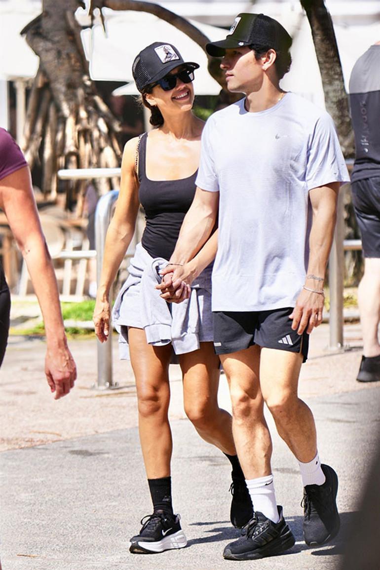 İlişki Resmi Oluyor