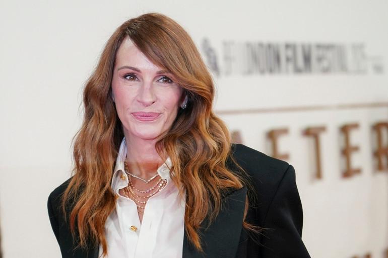 Julia Roberts'in Estetik İnadı ve Doğallık Tercihiyle İlham Veren Hikayesi 2 Julia Roberts'in Estetik İnadı ve Doğallık Tercihiyle İlham Veren Hikayesi