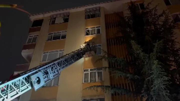 Kadıköy'deki Yangın Olayında Can Kaybı ve Tahliye Çalışmaları