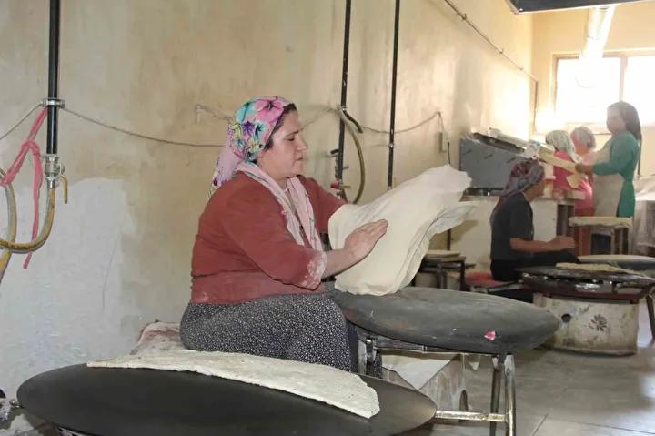 Kadın Gücüyle Ekmeğin Serüveni: Şırnaktan Başarı Hikayesi 1 El Birliğiyle Ekmeğin Tatını Taşımak