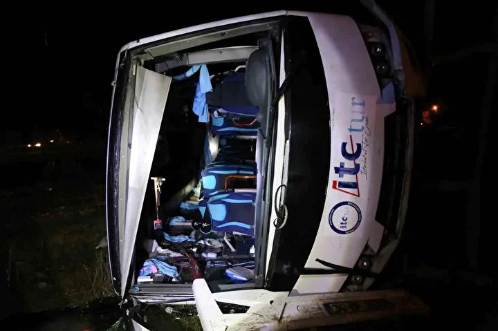 Kastamonu Taşköprü’de Tur Midibüsü Trafik Kazası Detayları