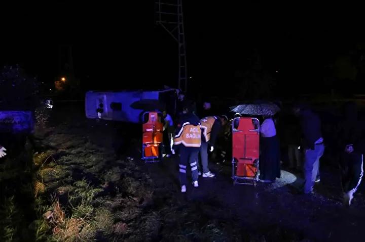 Kastamonu Taşköprü’de Tur Midibüsü Trafik Kazası Detayları