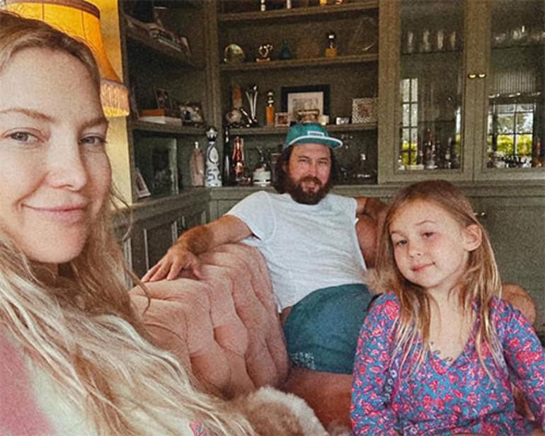 Kate Hudson ve Ailesinin Sevgi Dolu Çoklu Aile Hikayesi