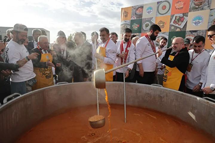 Kayseri Gastronomi Günleri'nde Geleneksel Lezzetler ve Şehir Tanıtımı 3 Sektör Temsilcileri ve Katılımcılar