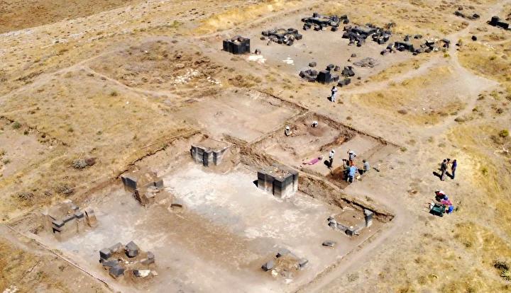 Kef Kalesi'nde Kazı Çalışmalarıyla Tarihin İzleri Gün yüzüne çıkıyor