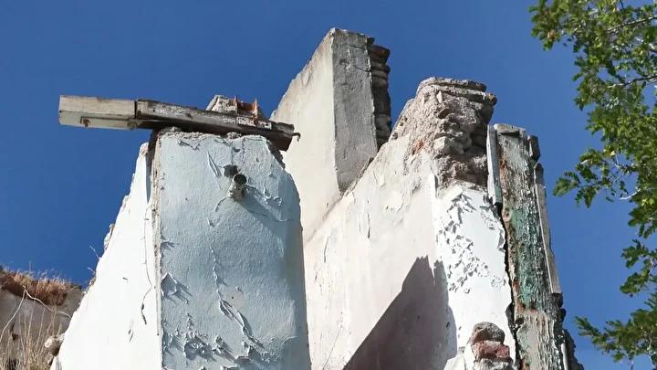 Kennedy Caddesi’nde Tarihi Duvarların Tehlike Saçan Durumu Hakkında Güncel Durum 6 Kennedy Caddesi’nde Tarihi Duvarların Tehlike Saçan Durumu Hakkında Güncel Durum