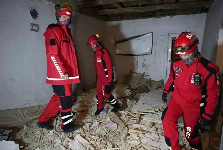 Kerpiç Evinin Çöküşü Sonrası Kurtarma Çalışmaları ve Yaralılar