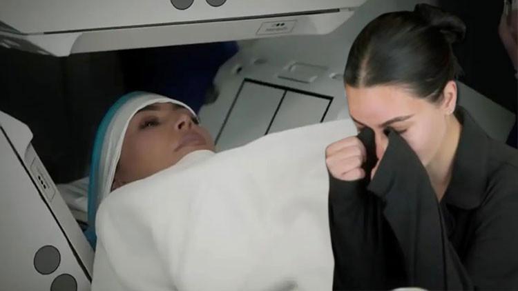 Kim Kardashian’ın MR Sonucundaki Şoke Edici Bulgular ve Eski Eşinin Karşılıklı Saldırılarındaki Rolü 1 Kim Kardashian’ın MR Sonucundaki Şoke Edici Bulgular ve Eski Eşinin Karşılıklı Saldırılarındaki Rolü
