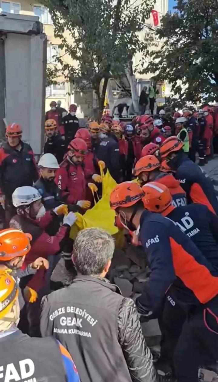 Kırılmaya Yol Açan Çökme Felaketi ve Kurtarma Operasyonları 4 Kırılmaya Yol Açan Çökme Felaketi ve Kurtarma Operasyonları