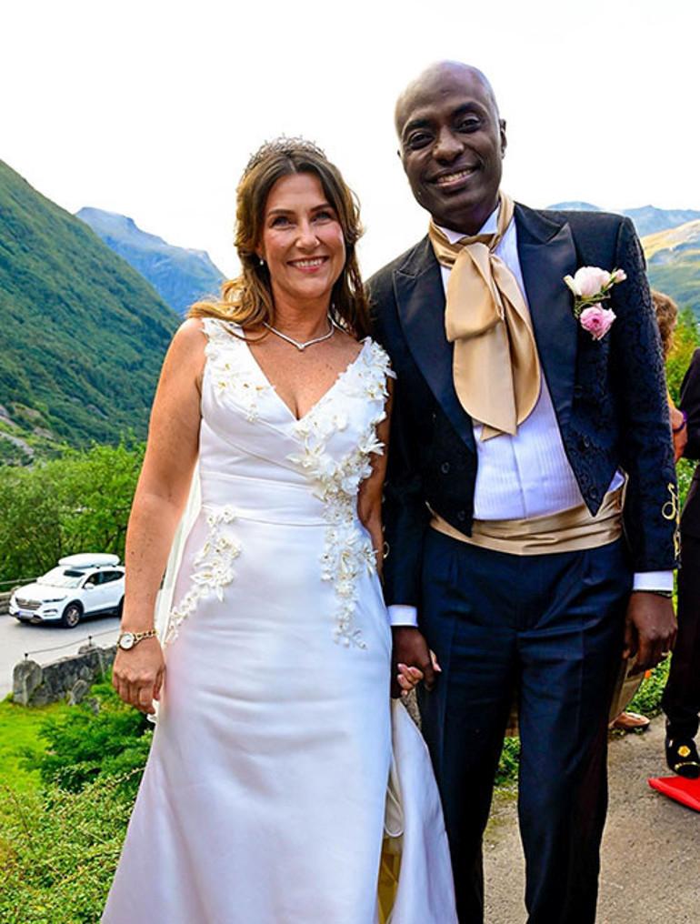 Kraliyet Ailelerinin Skandal ve Trajedi Dolu Hikayeleri 11 Kraliyet Ailelerinin Skandal ve Trajedi Dolu Hikayeleri