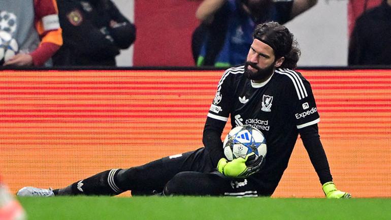Liverpool'da Alisson Beckham Departmanı Sakatlandı, En Az 2 Hafta Dışarıda