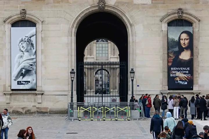 Louvre Müzesi’nde Tarihi Hırsızlık Olayı ve Gelişmeler