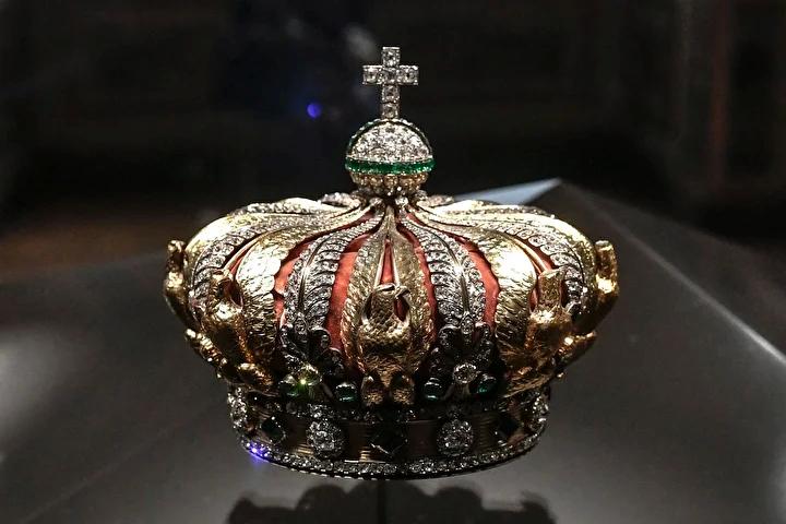Louvre Müzesi'ndeki Tarihi Hırsızlık ve Güncel Soruşturma Süreci