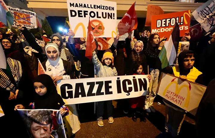 Mahalle Sakinlerinden McDonald's Protestosu: Gazze İçin Dayanışma Çağrısı