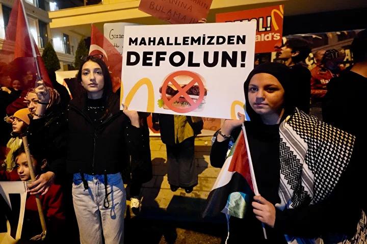 Mahalle Sakinlerinden McDonald's Protestosu: Gazze İçin Dayanışma Çağrısı