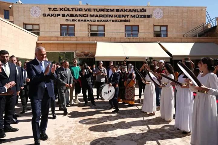 Geleceğin Festivali ve Kültürel Yolculuk
