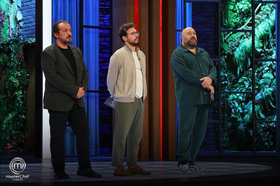 MasterChef Türkiye'de Eleme Heyecanı: En Son Kim Potaya Girdi? 6 MasterChef Türkiye'de Eleme Heyecanı: En Son Kim Potaya Girdi?