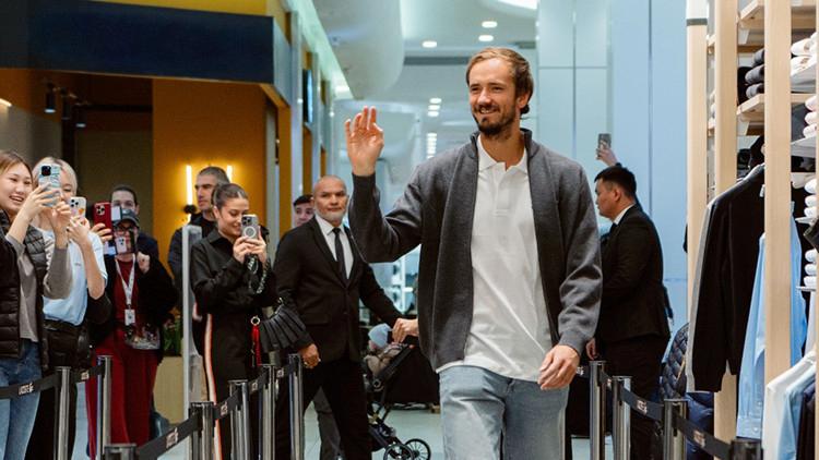 Medvedev ile Özel Buluşmanın Unutulmaz Anları