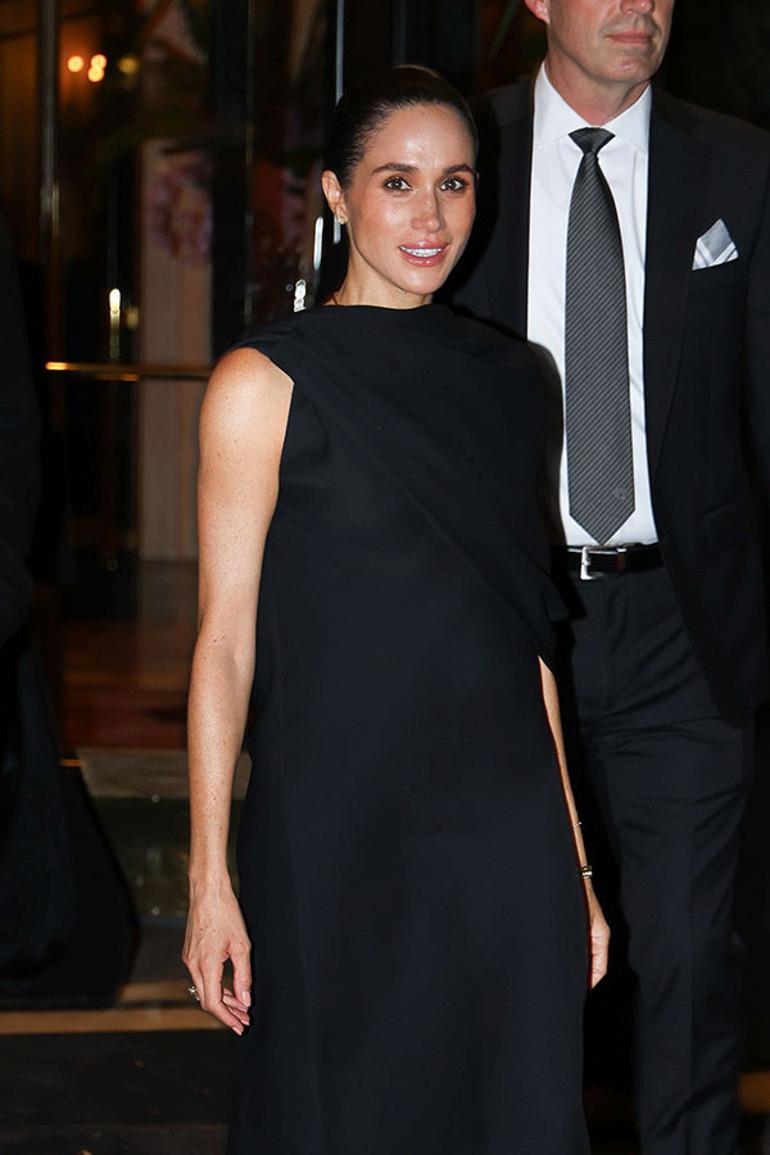 Meghan Markle ve Harry'nin Moda ve Hayat Hikayesi: Kraliyet Sonrası Yeni Yolculuk