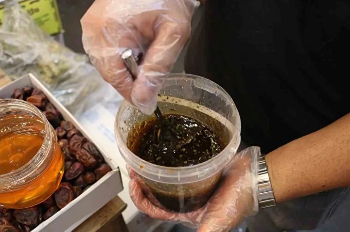 Merkez Sur'de Sağlık İçin Doğal Bitki Karışımıyla Tanınıyor