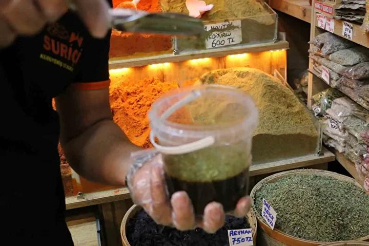 Merkez Sur'de Sağlık İçin Doğal Bitki Karışımıyla Tanınıyor