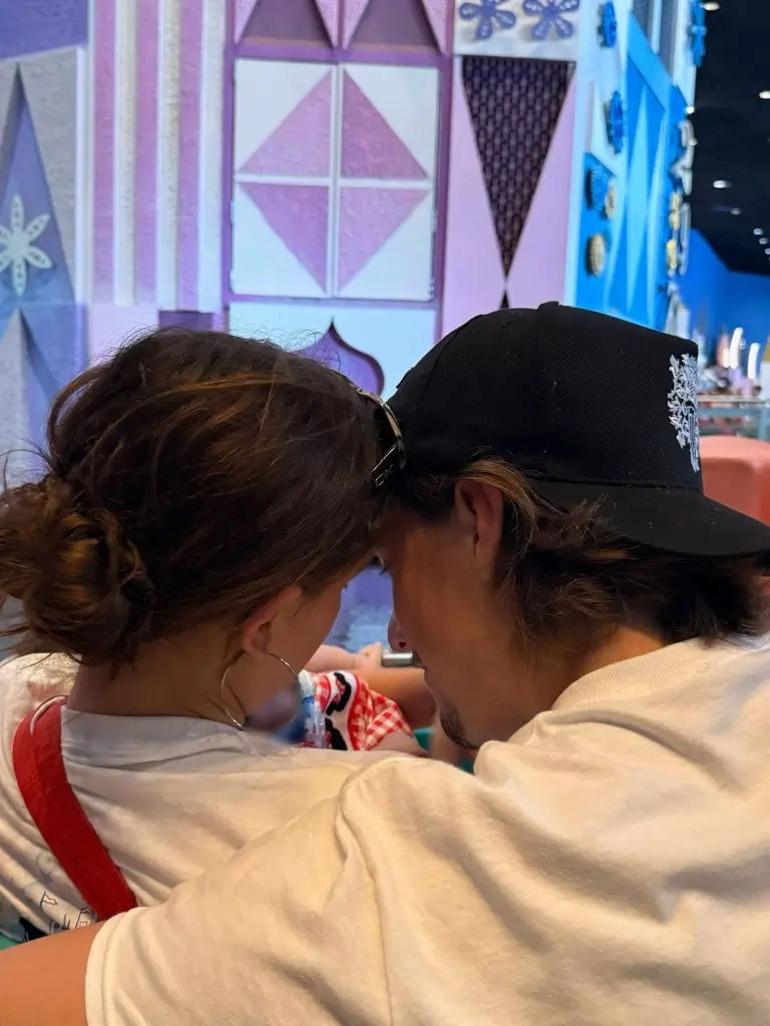 Millie Bobby Brown’un Erken Evliliği ve Aile Hayatındaki Yenilikler