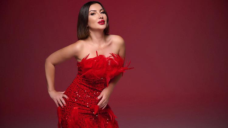 Mine Ayman’dan Yeni Cover ve Klip Çalışmasıyla Dikkat Çeken Müzik Hikayesi