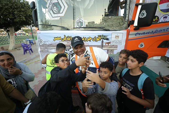 Mısırlı Güreşçinin Olağanüstü Dorse Çekiş Rekoru Başarısı