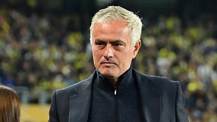 Mourinho'nun Portekiz Kampında Anlattıkları ve Fenerbahçe Dönemi Tartışmaları 7 Mourinho'nun Portekiz Kampında Anlattıkları ve Fenerbahçe Dönemi Tartışmaları