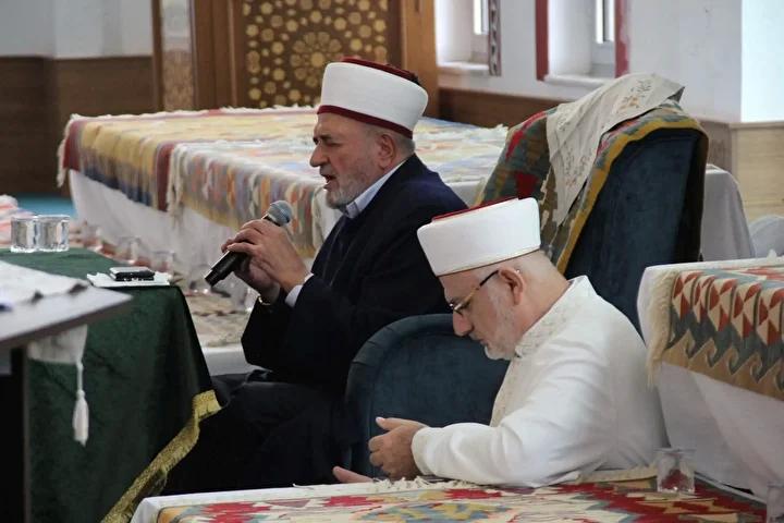 Muğla’da Hafızlar İçin Göreneksel İcazet Töreni Gerçekleştirildi 1 Hafızlık ve Kur'an’a Bağlılık