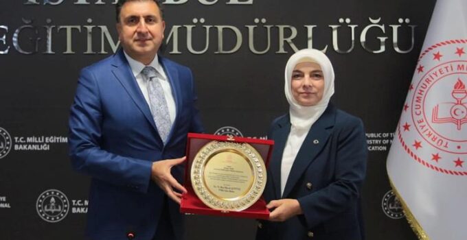 Murat Yentür’den Gülşen Özer’e Düzce Milli Eğitim Müdürlüğü Tebriği