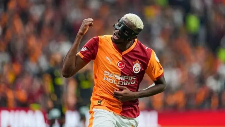 Osimhenin Goztepe Macindaki Tartismali Pozisyon Sonrasi Geri Adimi