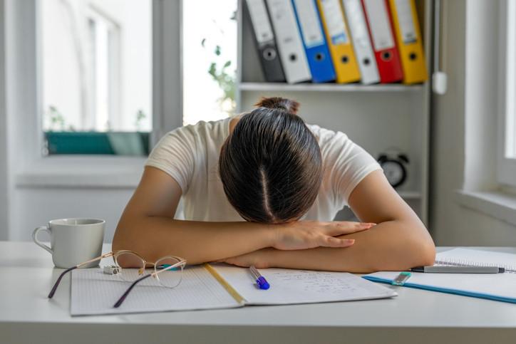 Paratiroid Adenomu: Gizli Bir Tehlike ve Erken Tanı Yöntemleri