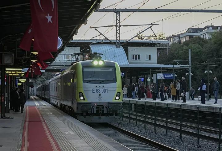 Paris'ten İstanbul'a Nostaljik Tren Yolculuğu Deneyimi