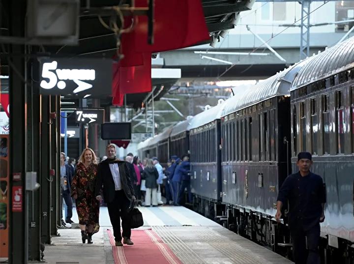 Paris'ten İstanbul'a Nostaljik Tren Yolculuğu Deneyimi